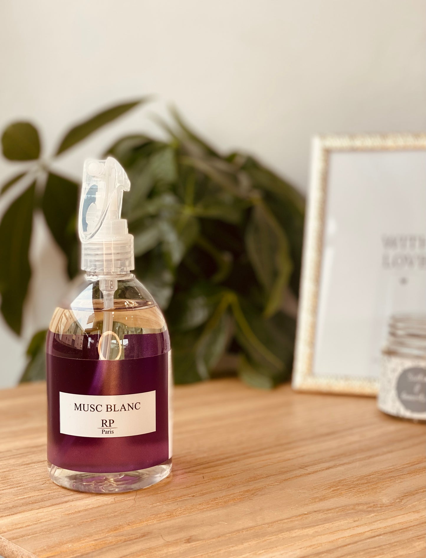 Spray textile Musc blanc 250 Ml -Rp paris
