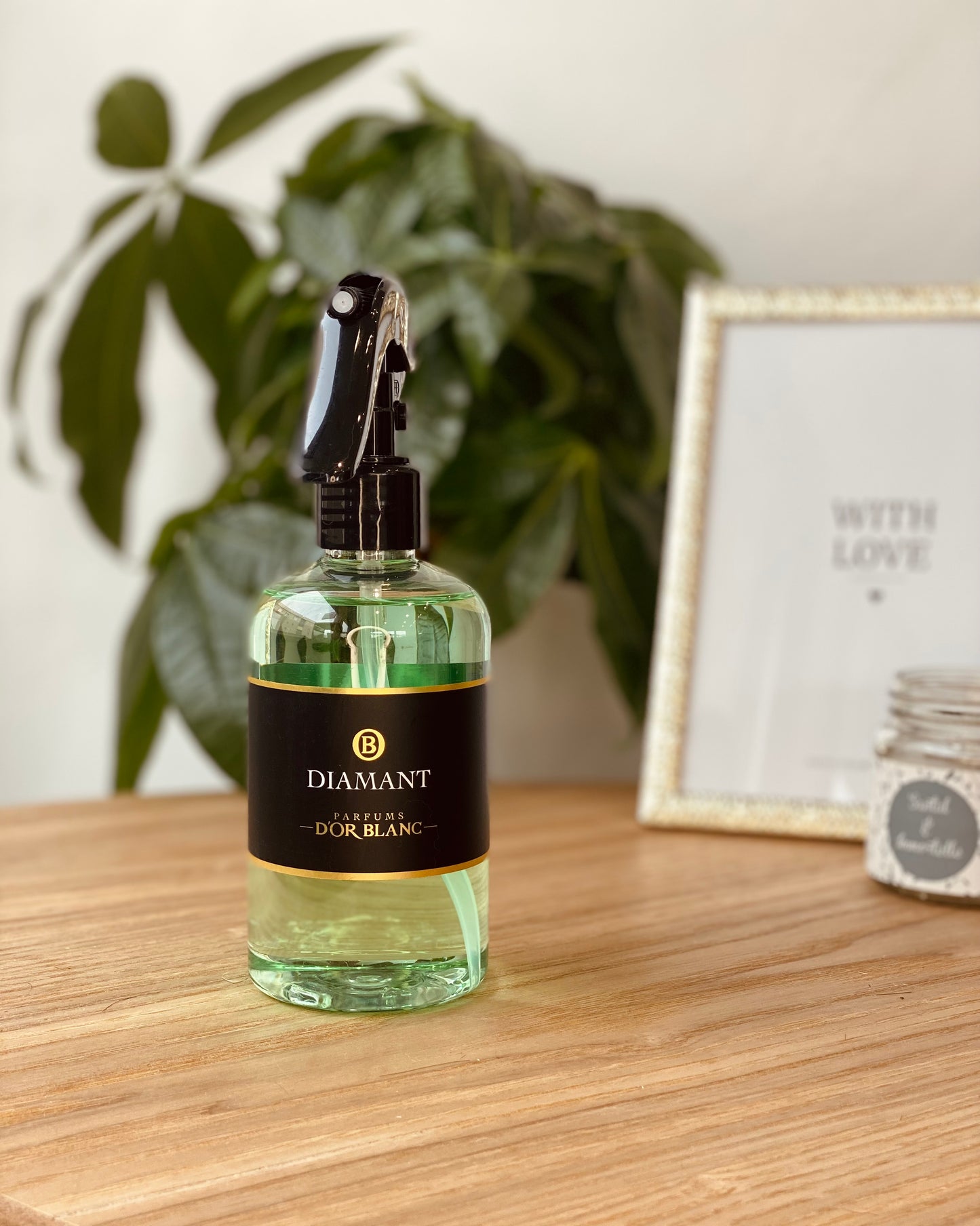 Spray d’intérieur d’Or blanc -diamant