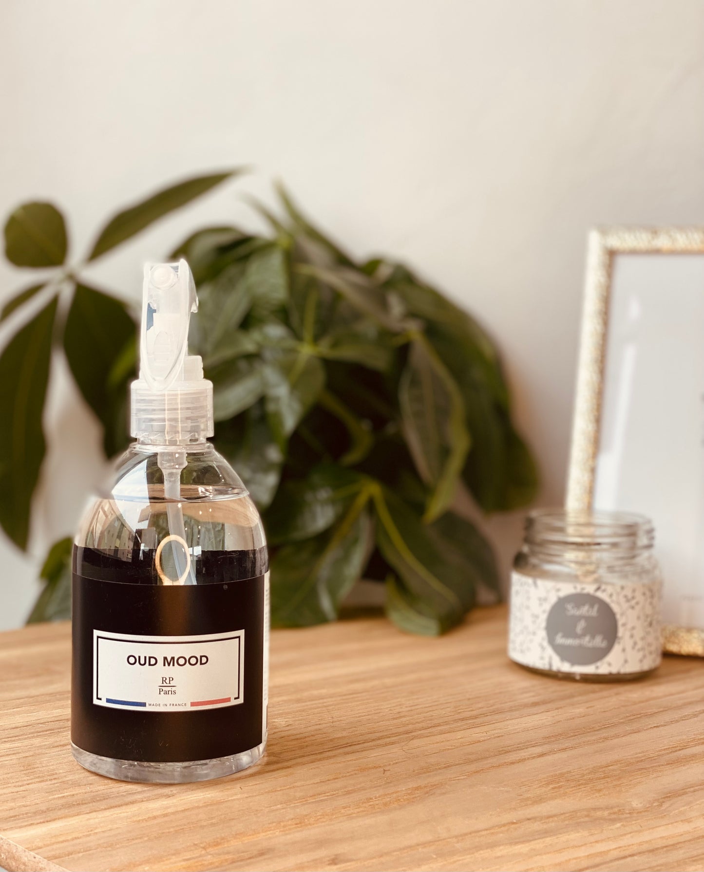 Spray textile oud mood 250 Ml -Rp Paris