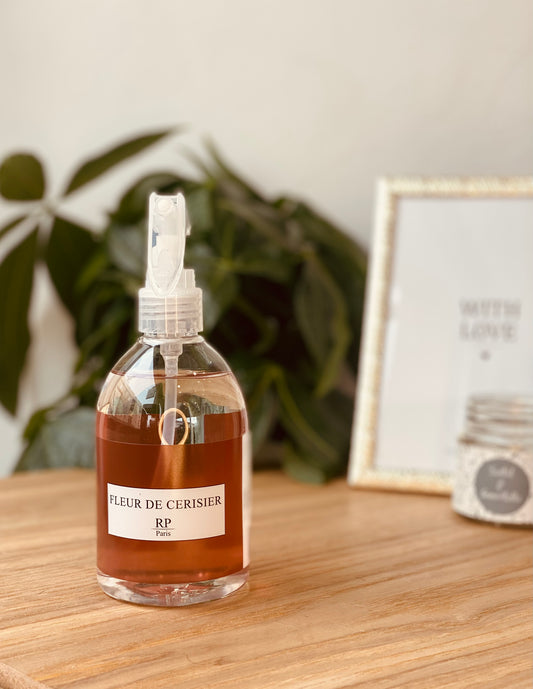 Spray textile Fleur de Cerisier – RP Parfums
